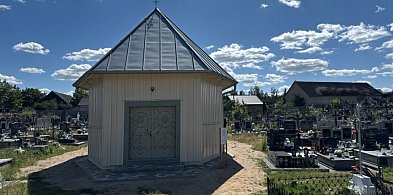 Zabytkowa kapliczka wyremontowana-45859