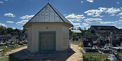 Zabytkowa kapliczka wyremontowana-45859