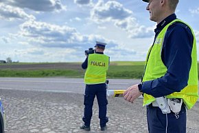 Kierowca motocykla przekroczył dopuszczalną prędkość o 77  km/h-45891