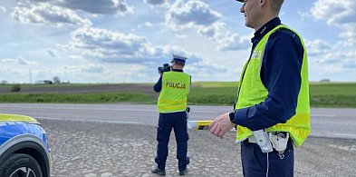 Kierowca motocykla przekroczył dopuszczalną prędkość o 77  km/h-45891