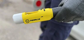 Zauważyli rowerzystę, który jechał „wężykiem”