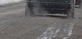 Ślisko na drogach powiatu kolneńskiego