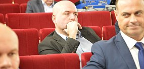 Florczykowski przeciwko, Podeszwik się wstrzymał