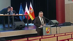 Radny wnioskuje o wycofanie punktu z porządku obra