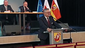 Duda i Rakowski składają życzenia podczas sesji