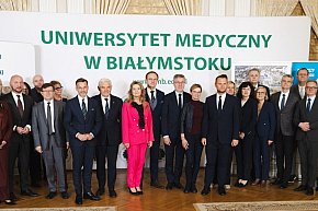 Blisko miliard złotych na strategiczną inwestycję w ochronę zdrowia północno-wschodniej Polski-5679