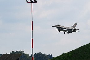 DORSZ: polskie samoloty bojowe w powietrzu, zagrożenie atakami dronów nad Ukrainą-47643