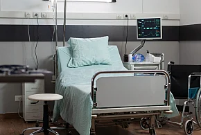 Lek wycofany z powodu zanieczyszczeń. W środku znaleziono fragmenty szkła-48787