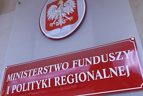 Uchwały gmin ws. nielegalnych imigrantów, a dostęp do unijnych funduszy-48856