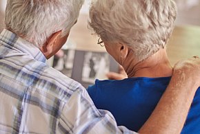 Seniorzy mają powód do radości. Projekt „Godna emerytura” trafił do Sejmu-49036