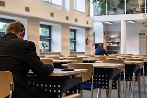 Zmiany w przepisach o wynagrodzeniach. Zapłacą za gotowość do pracy-49074