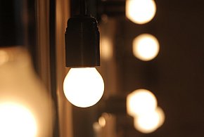 Rachunki za prąd pójdą w dół. Rząd usuwa opłatę doliczaną od lat-49770