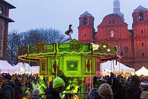 Jarmarki bożonarodzeniowe w Polsce - kilkaset lat tradycji i nowe wyzwania-49986