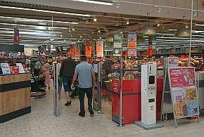 Pracownicy popularnej sieci mają dość. W południe zatrzymają pracę-50056