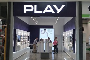 Potężna kara dla Play. Sieć ma zwrócić klientom pobrane środki-50086