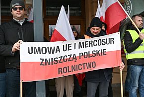 Rolnicy na drogach protestują przeciwko umowie Mercosur-50649