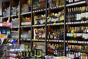 To codzienność wielu Polaków. Nowe dane o alkoholu niepokoją-51024