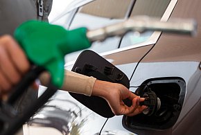 Zaskoczenie na stacjach paliw. Kierowcy nie tego się spodziewali-51083