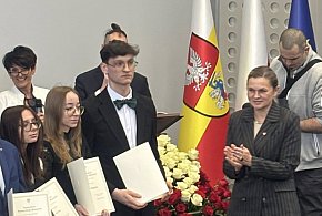 Uczennica kolneńskiego Ogólniaka uhonorowana prestiżowym stypendium