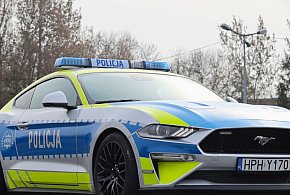 Skonfiskowany pijanemu kierowcy Mustang oficjalnie w służbie mazowieckiej policji