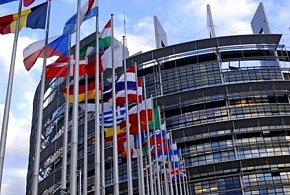 PE przegłosował już czwarty wniosek o uchylenie immunitetu Braunowi