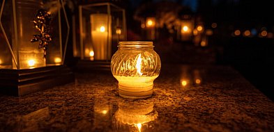 Kościół 2 listopada obchodzi Dzień Zaduszny-49015