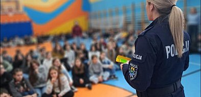 Do uczniów trafiło blisko 3 tysiące sztuk opasek odblaskowych-50421