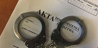 Mężczyzna stracił prawo jazdy i usłyszał zarzut posiadania narkotyków