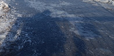 Ślisko na drogach i chodnikach powiatu kolneńskiego