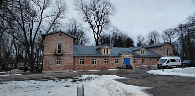 Remont zabytkowego Dworku w Grabowie nabiera tempa