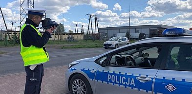 Przy ograniczeniu do 90 km/h kierowca miał na liczniku 132 km/h