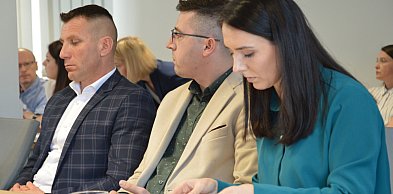 Pat na sesji powiatowej. Czy to jest kolneński (odwrócony) SAFE?