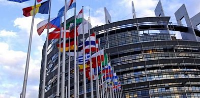 PE przegłosował już czwarty wniosek o uchylenie immunitetu Braunowi