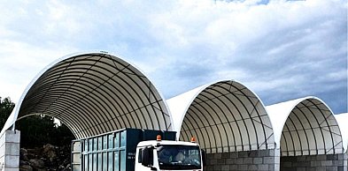 Hale namiotowe – kiedy to rozwiązanie naprawdę się opłaca?