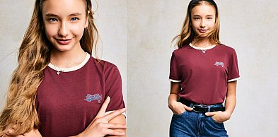 Koszulki dla dziewczynek i chłopców – dlaczego te elementy garderoby są podstawą w