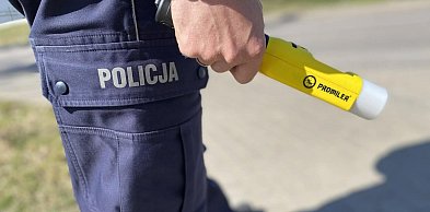 Kierowca Forda zaskoczony przez drogówkę: Co wykazał alkomat?