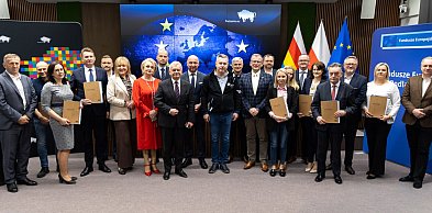 Miasto Kolno otrzymało 395 tys. zł na fotowoltaikę dla basenu i stadionu