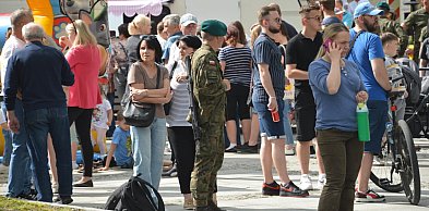 Obszerny materiał filmowy i kolejne zdjęcia z wojskowej imprezy w Kolnie