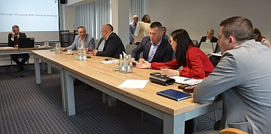 XXIV sesja Rady Powiatu Kolneńskiego (porządek obrad)