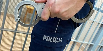 Poszukiwany 39-latek schował się w pomieszczeniu gospodarczym
