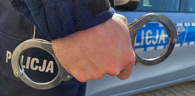 KPP Pisz: Wyzywał żonę i córkę, wyganiał je z domu