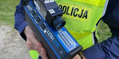 Rażąco przekroczył dopuszczalną prędkość w obszarze zabudowanym-48896