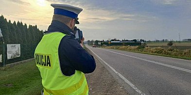 Stracili prawka, bo jechali o wiele za szybko w terenie zabudowanym-49238