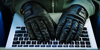 Oszuści próbują podszyć się pod pracowników ZUS-u-49295