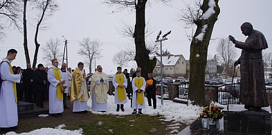 Uroczyste odsłonięcie i poświęcenie pomnika-49833