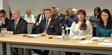 Dzisiaj obradowali radni powiatowi (fotorelacja)-50340
