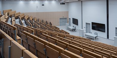 Gotowy jest gmach nauk humanistycznych uniwersytetu