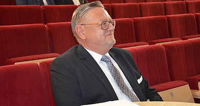 Burmistrz Kolna kupuje namiot-47443