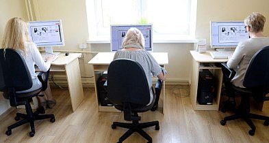 Co drugi komputer w samorządach za stary na Windows 11 -47733