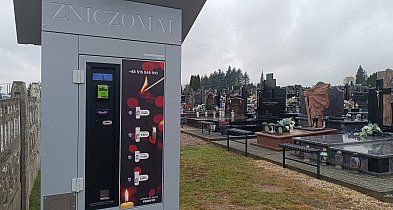Na kolneńskim cmentarzu pojawił się zniczomat-48938